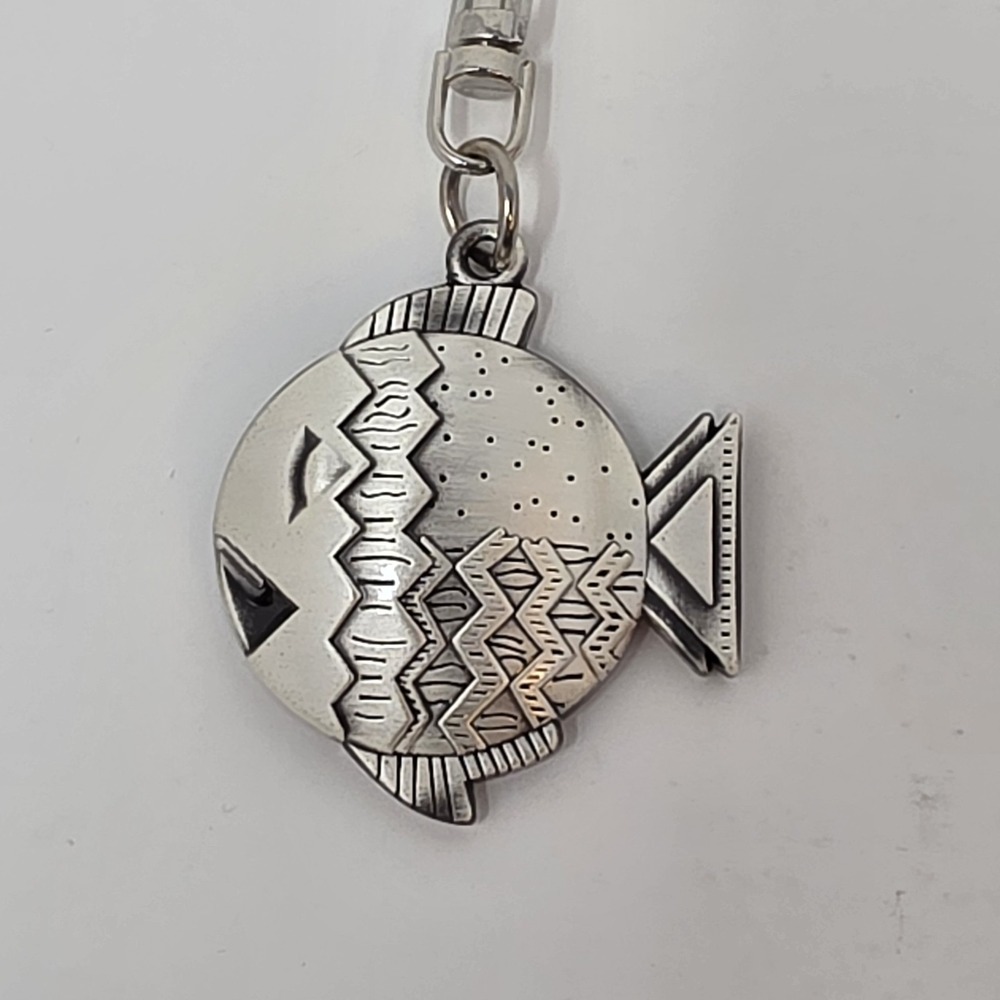 Disney Cruise Line DCL Pewter Key Chain with Cabin Door Fish from Magic & Wonder - Picture 2 of 11
